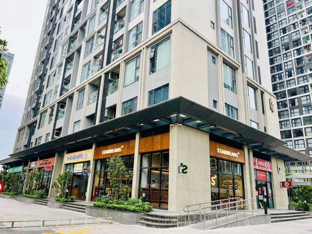 Shophouse-chan-de-dai-do-thi-co-kha-nang-khai-thac-khach-hang-tu-nhien